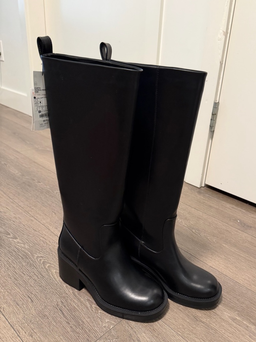 Wide Heeled Boot